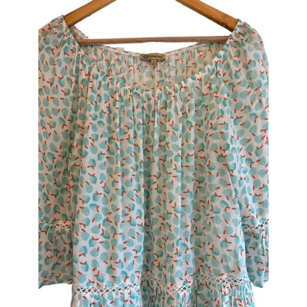 Democracy Womens Size Small Apple Print Babydoll Blouse Flutter Sleeves Crochet